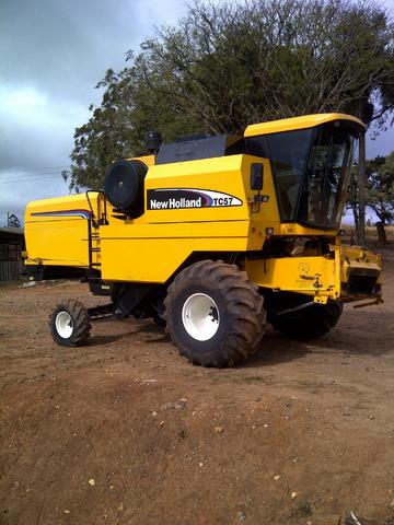 Colheitadeira TC 57
