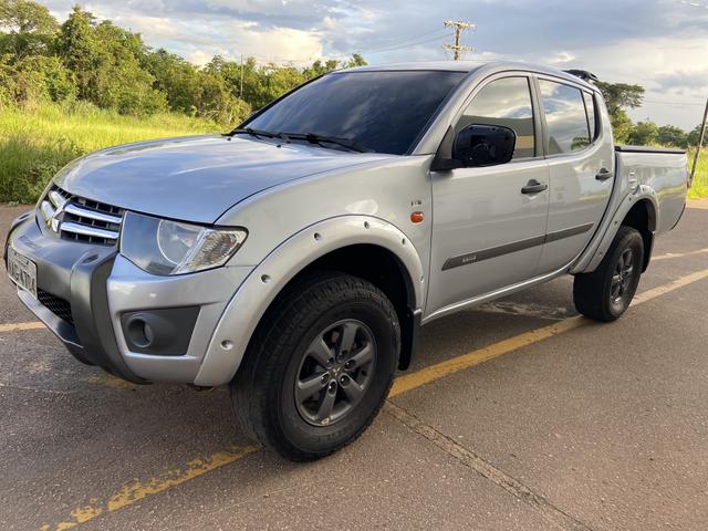 Triton Outdoor 3.2 Manual 4x4 Diesel 2017 - Foto 4