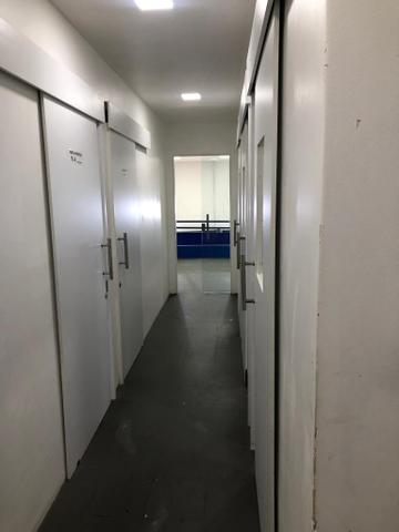Transfiro Ponto Comercial Centro Loja Grande - Foto 3