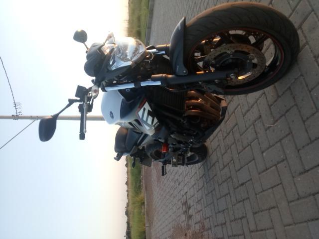 Moto yamaha, Xj6 sp, modelo 2016, cor Branca, edição especial