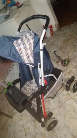 Carrinho de bebê inteiro