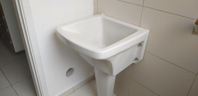 Lindo Apto 2 Dorm com Armários no Jd. Europa R$ 200 mil - Foto 11