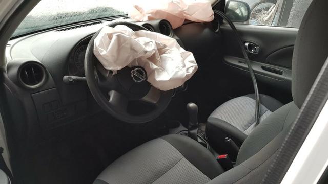 Nissan march 2014 sucata retirada de peças com baixa e nota - Foto 4
