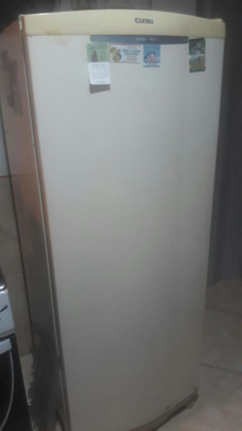 Vende-se Geladeira voltagem 110 - Foto 4