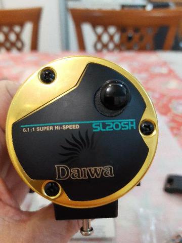 Carretilha Daiwa Sealine SL20SH - Foto 3