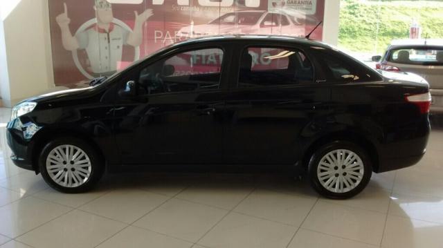 FIAT GRAND SIENA ATTRACTIVE 1.4 8V Preto 2015/2016 - Foto 9