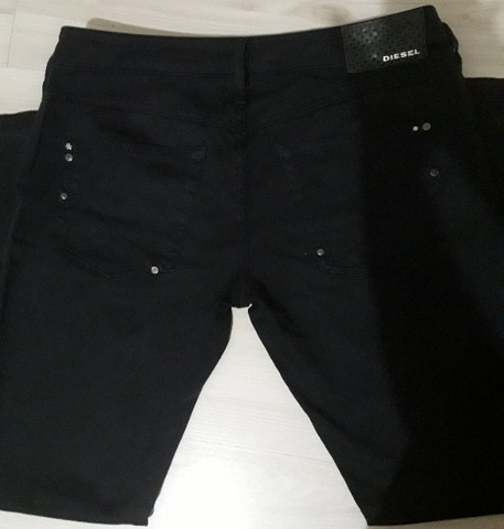 calça jeans diesel feminina