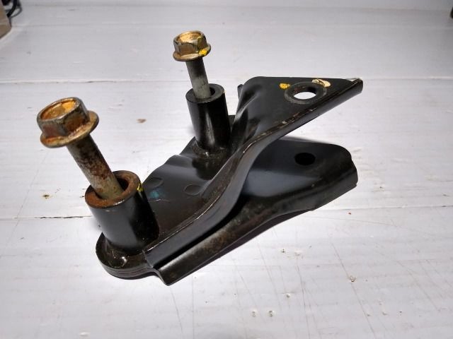 Suporte Inferior Do Coxim Câmbio Versa 1.6 Aut 2017 2018