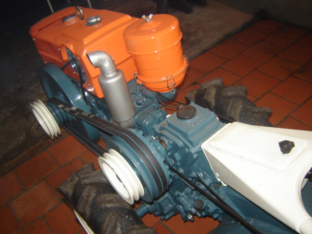 Micro trator tobatta 14CV - Foto 5