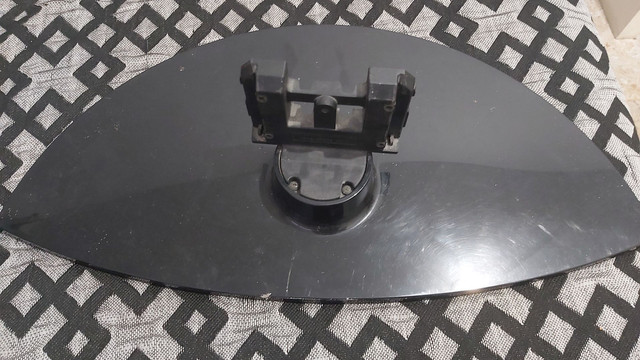 PÉ DE TV LG 42