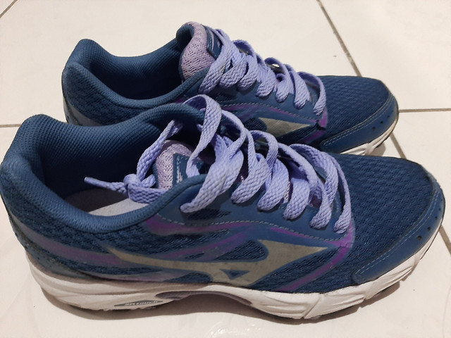 Tênis mizuno original