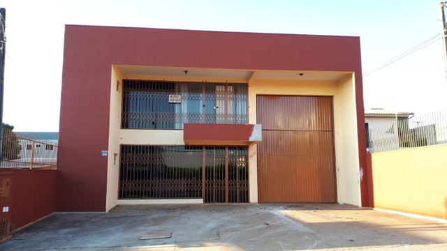 Alugo Sala Coml/Depósito c/ 290 m2 na R. Cuiabá no Alto Alegre - Cvel-PR