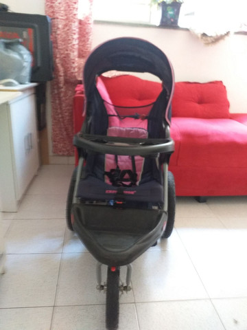 Carinho de bebe bem conversado e muito bom baratinho só 400 R$ - Foto 2