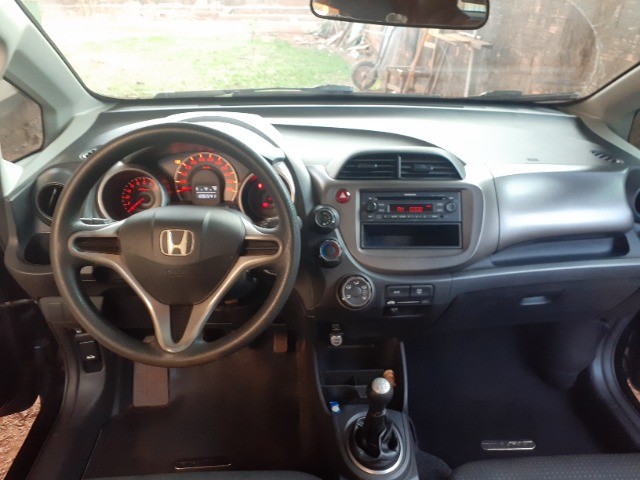 HONDA FIT 2011.