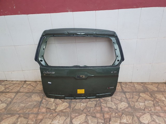 Tampa traseira Fiat Idea Adventure Locker 11/19 Original
