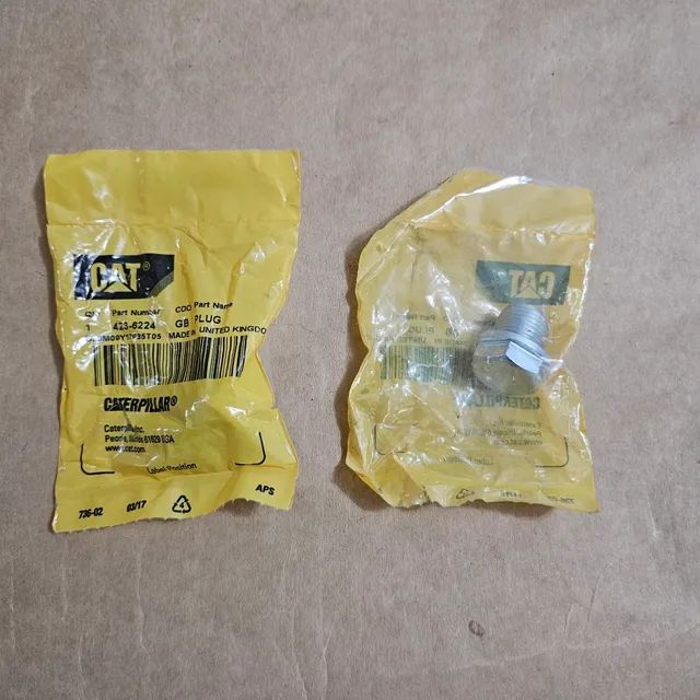 Mini escavadeira compactadot caterpillar parafuso tampão carter novo original 4236224 - Foto 4