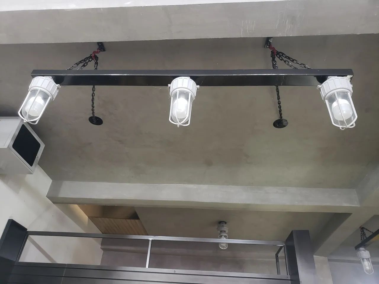 Luminária Pendente Industrial Rústica Ferro Blindada - Foto 6