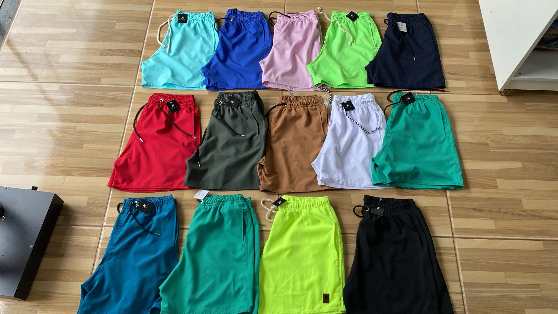 06 MAURICINHOS POR 150,00