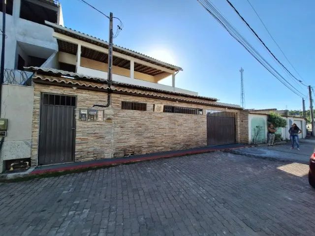 Vendo essa excelente casa no bairro Nova Esperança em Piúma ES.