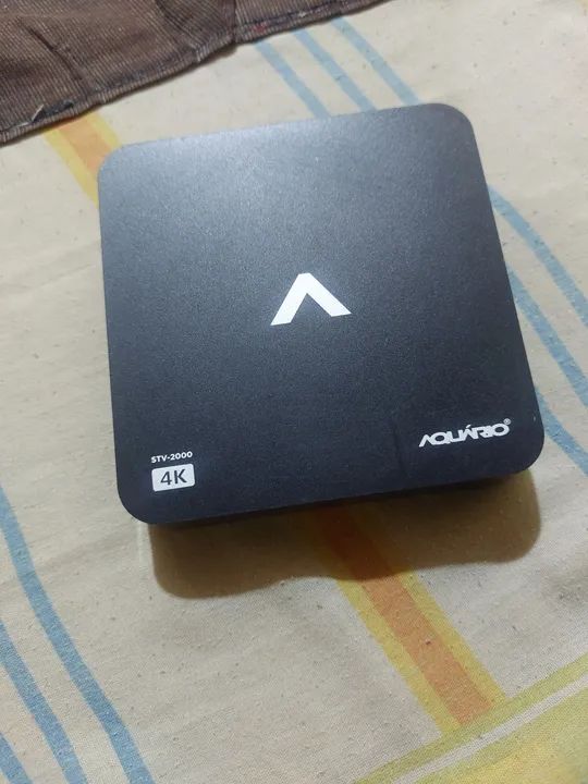 Tvbox aquário com controle e cabo tudo normal 