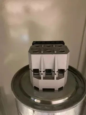 Célula Capacitiva De 30 Kvar/440v - Foto 4
