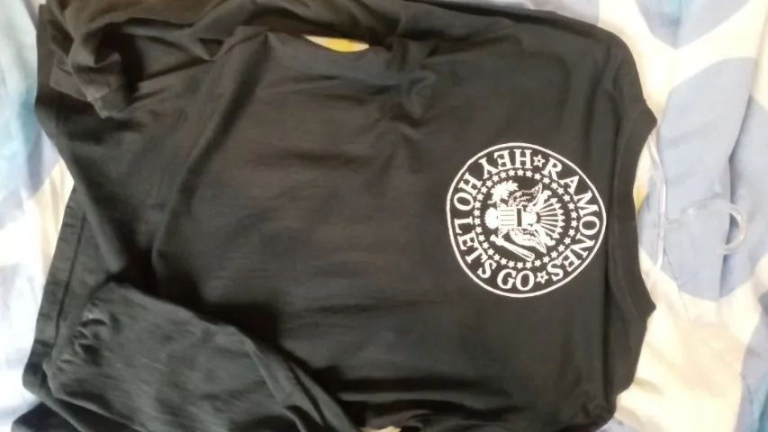 Camiseta Ramones - Foto 3