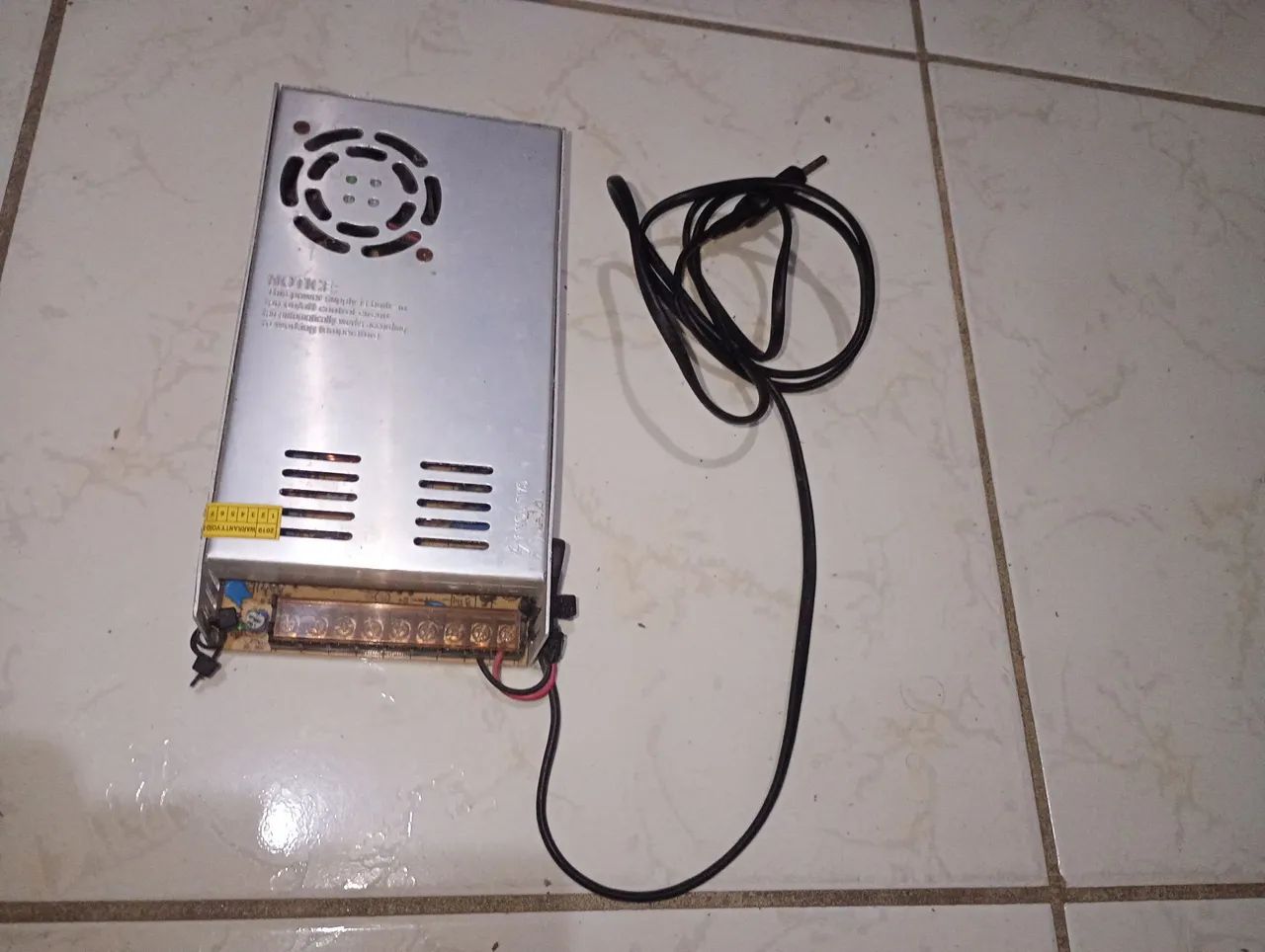 Fonte de Alimentação para Som 50a ja com tomada 