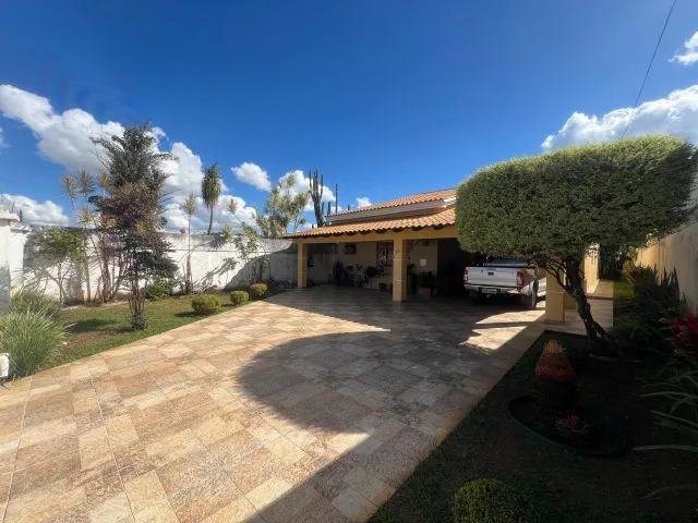 Casa Rua 10 Vicente Pires - Lote 1000m² - Piscina, Sauna, Churrasqueira