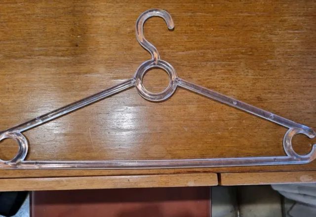 Cabide acrílico adulto