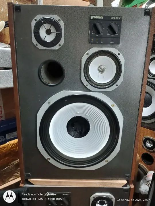 Gradiente master 100 ( gabinetes telas novas)