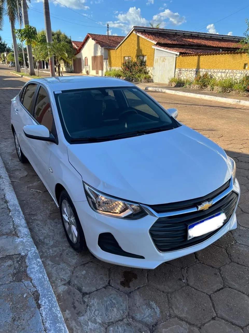 Vende-se Onix plus LT 1.0 turbo