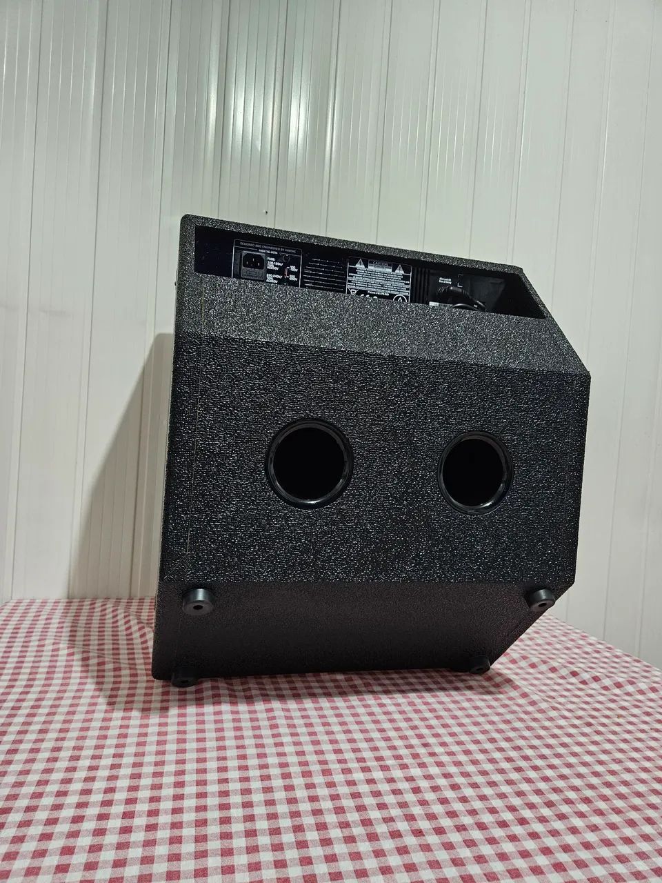 Hartke kb 15 500w NOVO cubo amplificador de baixo Kickback 16kg 12x R$615 cartão  - Foto 3