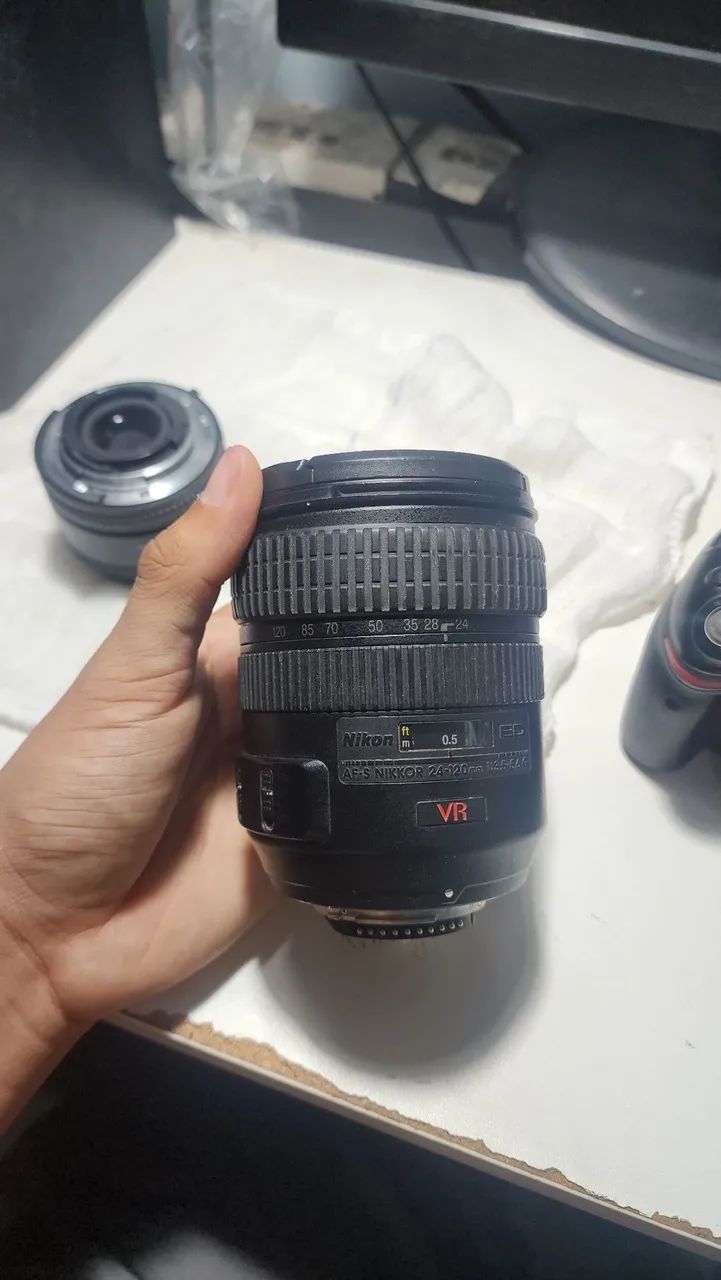 Lente nikon 24-120mm VR com motor de foco