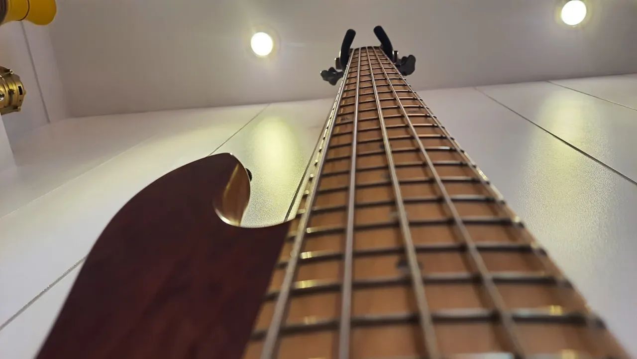 Baixo Camazon 5c - Foto 2