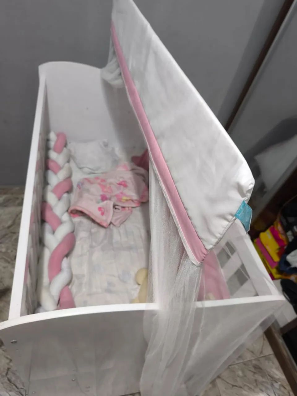 Berço de bebê com mosquiteiro - Foto 3