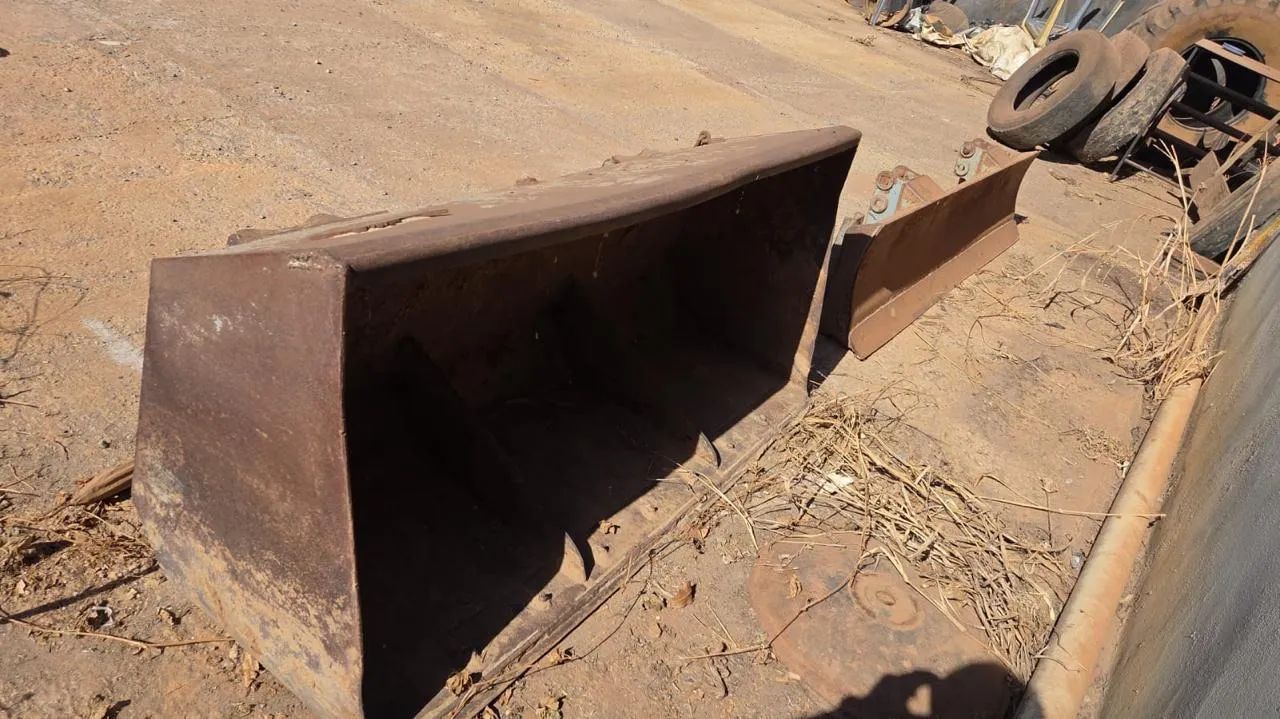 Trator New Hollando 7630 kit concha  - Foto 4