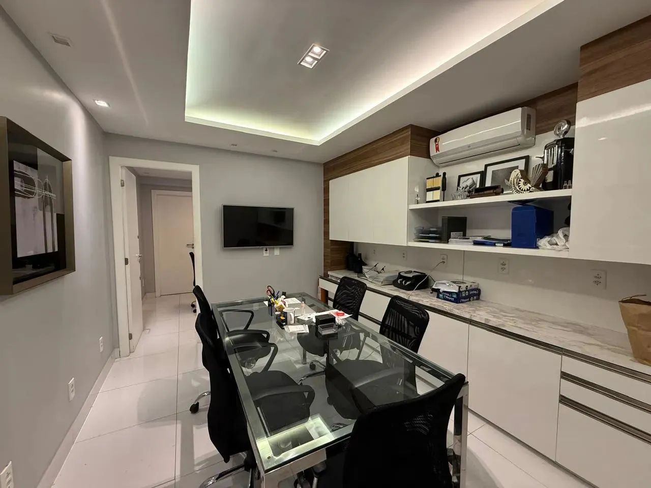 SALA MOBILIADA de 33 m2 em Cocó - Fortaleza - CE