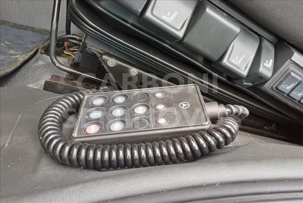 MERCEDES-BENZ AXOR 2544 LS 6X2, ANO 2019/2019 - Foto 13