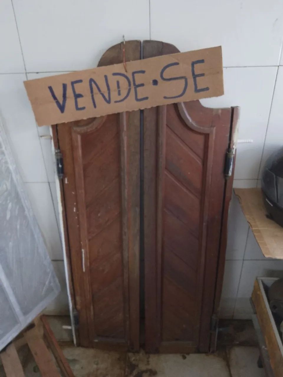 Portas de madeira Angelim