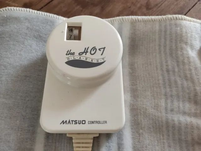 Cobertor Manta Eletrico Térmico Japonês Solteiro Japão Novo nunca usado 100V - Foto 2