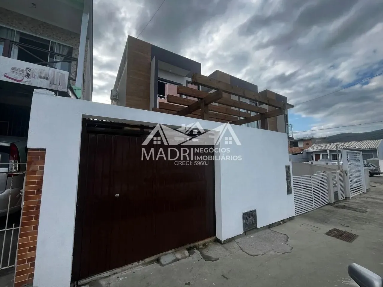 Sobrado com 2 dormitórios para alugar por R$ 2.800,00/mês - Vale Verde - Palhoça/SC