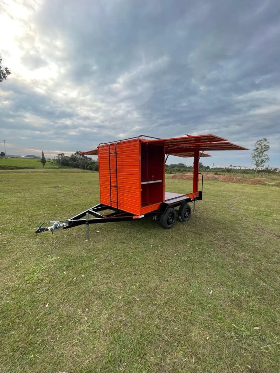 REBOQUE BAÚ MODELO DRONE PULVERIZAÇÃO