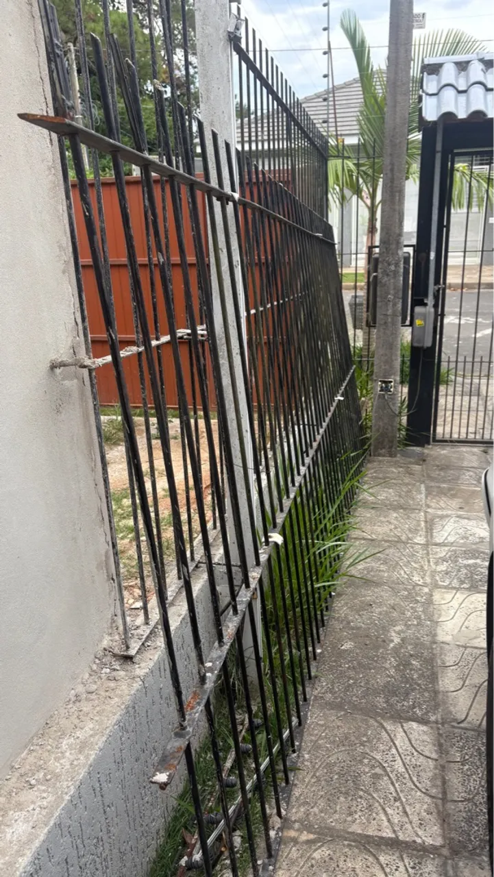 Grade de proteção para construção