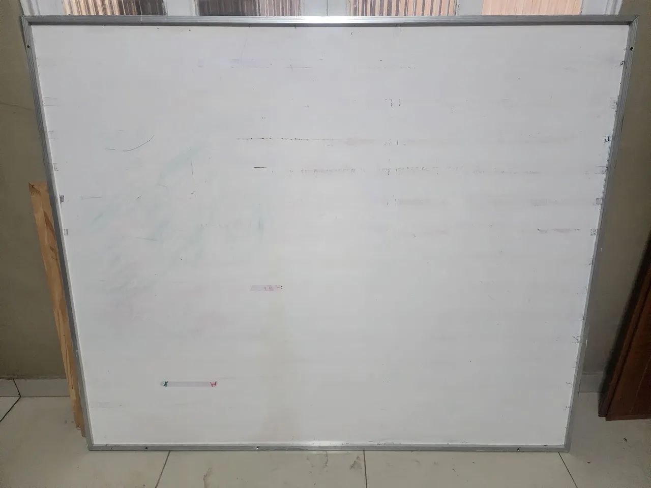 Quadro Branco alumínio 1,20x1,50  - Foto 2