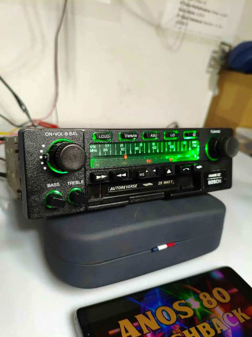 Rádio toca fitas Bosch Miami com Bluetooth 