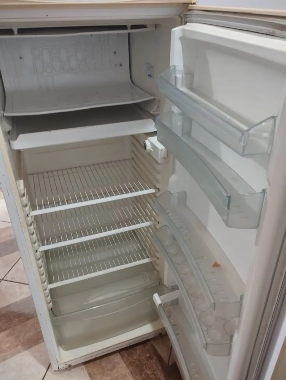 Vendo Geladeira Brastemp  - Foto 4