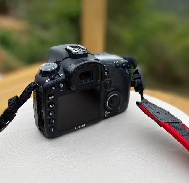 Canon EOS 7D - Câmera DSLR Profissional (Corpo) - Foto 5