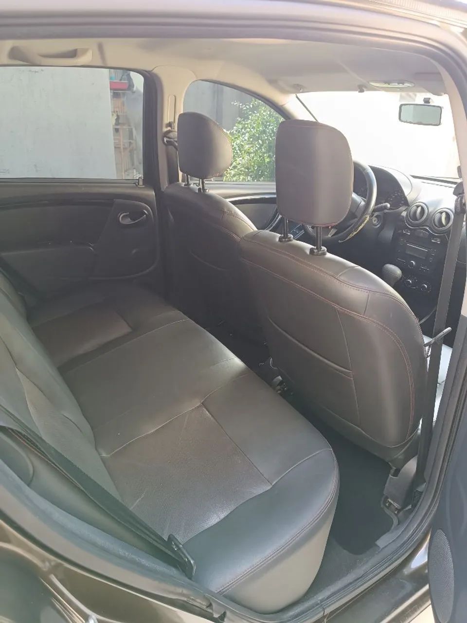 SANDERO STEPWAY 2012 AUT. CONSERVADO 82.000 KM - Foto 5