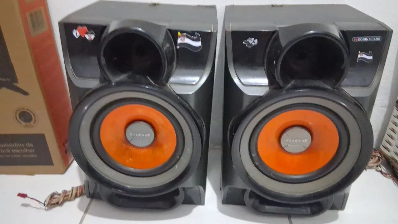 Caixas de som64522271044995120