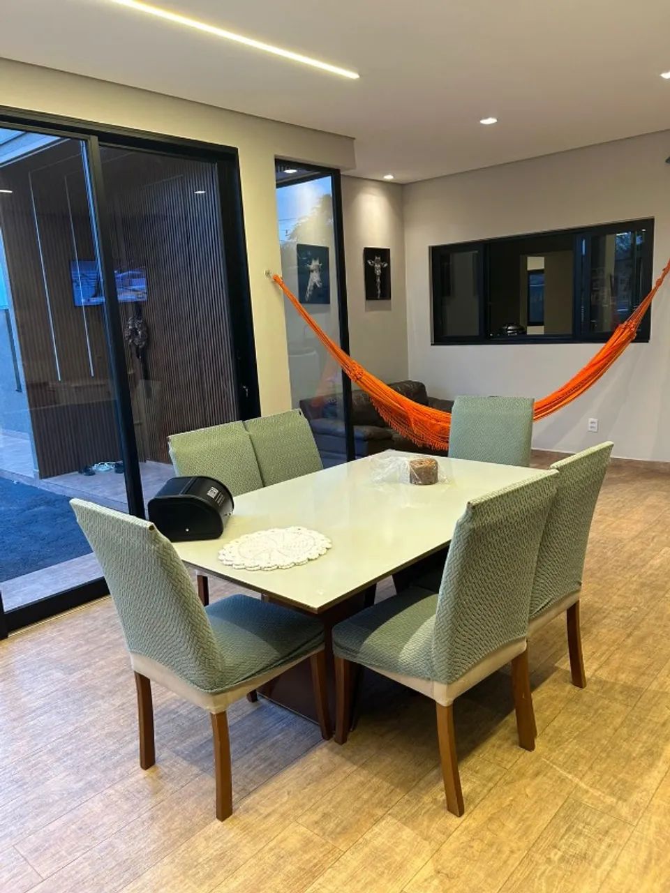 Vendo Casa Moderna com Suíte Master, Closet e Área Gourmet. - Foto 3
